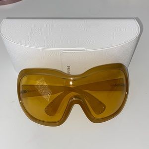 Rare Prada women’s sunglasses new